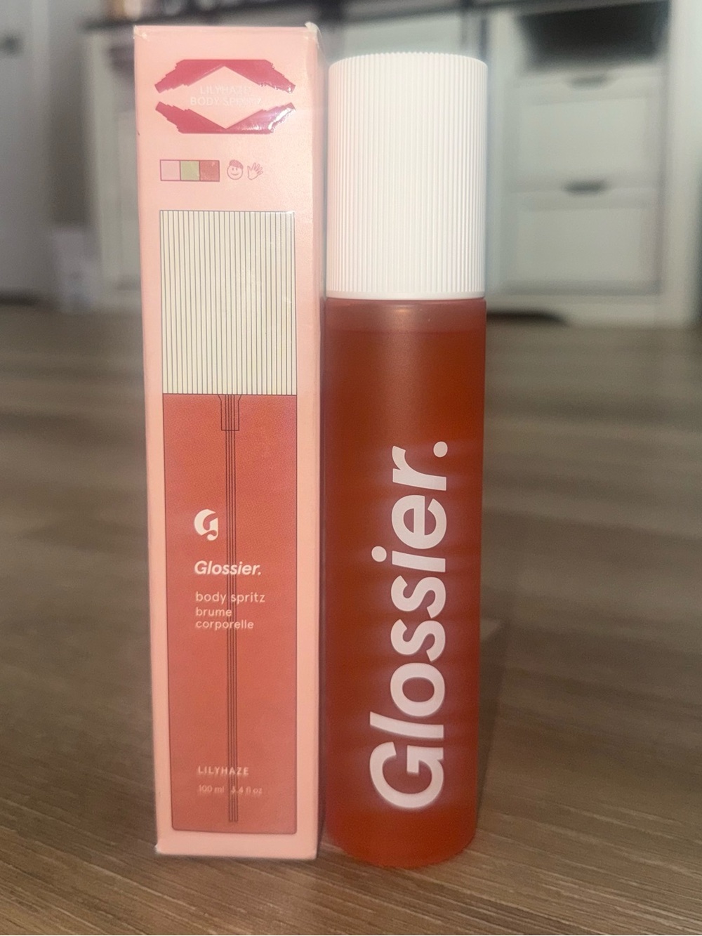 Glossier Body Spritz Lilyhaze - Coral Pink Mist